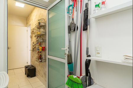 Apartamento à venda com 47m², 1 quarto e 1 vaga Apartamento à venda com 47m², 1 quarto e 1 vagaÁrea de Serviço