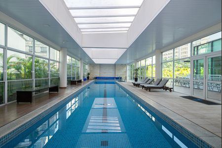 Apartamento à venda com 47m², 1 quarto e 1 vaga Apartamento à venda com 47m², 1 quarto e 1 vagaÁrea comum - Piscina coberta