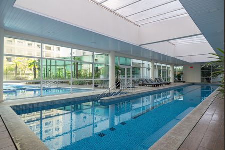 Apartamento à venda com 47m², 1 quarto e 1 vaga Apartamento à venda com 47m², 1 quarto e 1 vagaÁrea comum - Piscina coberta