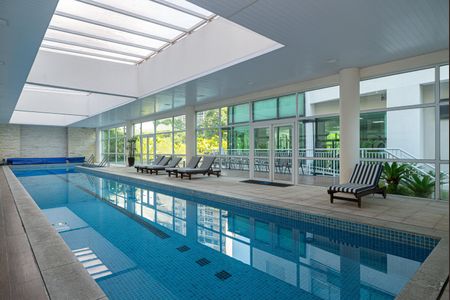 Apartamento à venda com 47m², 1 quarto e 1 vaga Apartamento à venda com 47m², 1 quarto e 1 vagaÁrea comum - Piscina coberta