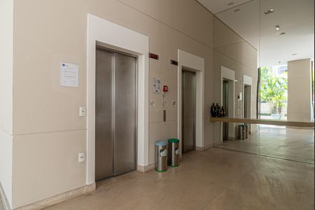 Apartamento à venda com 47m², 1 quarto e 1 vaga Apartamento à venda com 47m², 1 quarto e 1 vagaÁrea comum - Elevadores