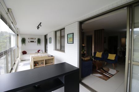 Apartamento à venda com 112m², 3 quartos e 2 vagasVaranda da Sala