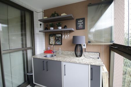 Apartamento à venda com 112m², 3 quartos e 2 vagasVaranda da Sala