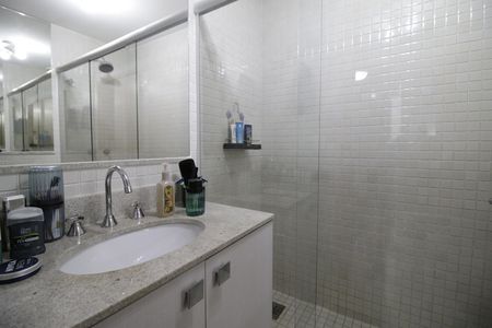 Apartamento à venda com 112m², 3 quartos e 2 vagasBanheiro da Suíte 1