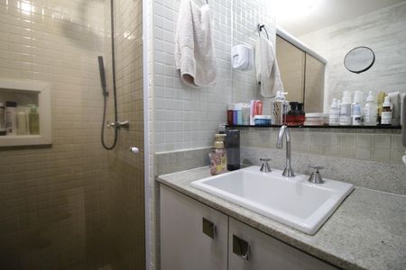Apartamento à venda com 112m², 3 quartos e 2 vagasBanheiro da Suíte 2