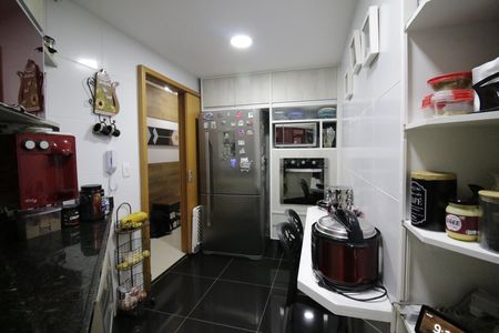 Apartamento à venda com 112m², 3 quartos e 2 vagasCozinha