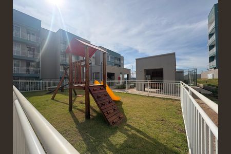 Apartamento para alugar com 47m², 2 quartos e 1 vaga Apartamento para alugar com 47m², 2 quartos e 1 vagaÁrea comum - Playground