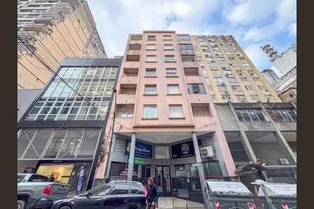 Apartamento à venda com 53m², 1 quarto e sem vaga Apartamento à venda com 53m², 1 quarto e sem vagaFachada