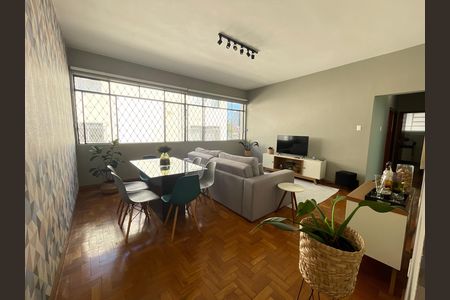 Apartamento à venda com 120m², 3 quartos e 1 vaga Apartamento à venda com 120m², 3 quartos e 1 vagaSala