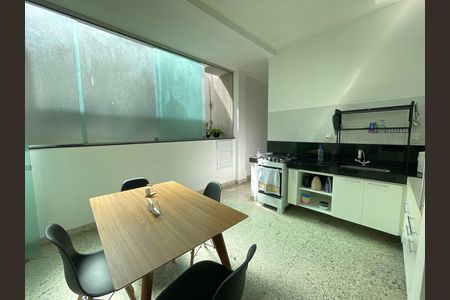 Apartamento à venda com 120m², 3 quartos e 1 vaga Apartamento à venda com 120m², 3 quartos e 1 vagaCozinha