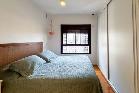 Apartamento para alugar com 74m², 1 quarto e 1 vaga
