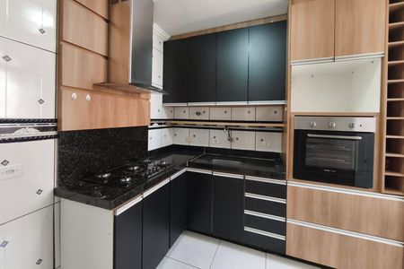 Apartamento à venda com 57m², 2 quartos e 1 vaga Apartamento à venda com 57m², 2 quartos e 1 vagaCozinha