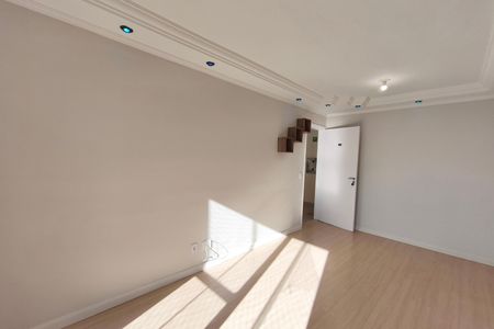 Apartamento à venda com 57m², 2 quartos e 1 vaga Apartamento à venda com 57m², 2 quartos e 1 vagaSala