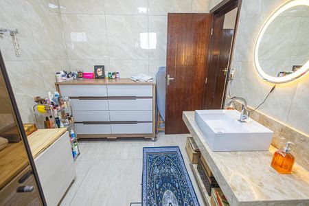 Casa para alugar com 240m², 3 quartos e 1 vaga Casa para alugar com 240m², 3 quartos e 1 vagasuite