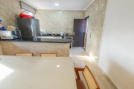 Casa para alugar com 240m², 3 quartos e 1 vaga Casa para alugar com 240m², 3 quartos e 1 vagacozinha