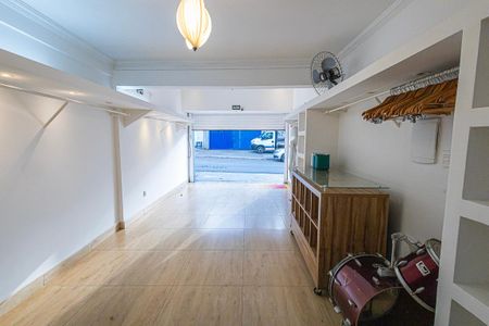 Casa para alugar com 240m², 3 quartos e 1 vaga Casa para alugar com 240m², 3 quartos e 1 vagagaragem