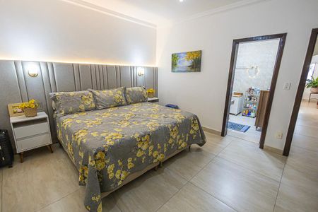 Casa para alugar com 240m², 3 quartos e 1 vaga Casa para alugar com 240m², 3 quartos e 1 vagaquarto 1 / suite