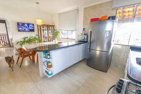 Casa para alugar com 240m², 3 quartos e 1 vaga Casa para alugar com 240m², 3 quartos e 1 vagacozinha