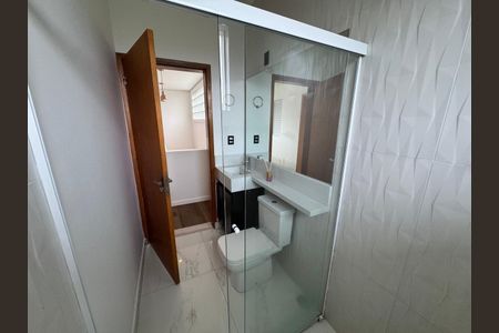 Banheiro  de casa para alugar com 2 quartos, 80m² em Jardim Araruama, Cotia