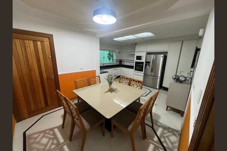 Casa à venda com 4 quartos, 150m² em Parque Sao Domingos, São Paulo