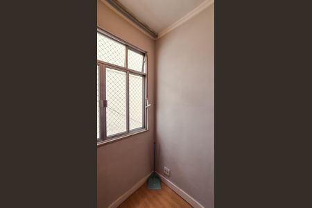 Apartamento à venda com 96m², 3 quartos e 1 vaga Apartamento à venda com 96m², 3 quartos e 1 vagaQuarto 3 - dependência