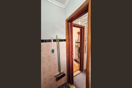 Apartamento à venda com 96m², 3 quartos e 1 vaga Apartamento à venda com 96m², 3 quartos e 1 vagaBanheiro dependência