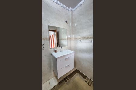Apartamento à venda com 96m², 3 quartos e 1 vaga Apartamento à venda com 96m², 3 quartos e 1 vagaBanheiro
