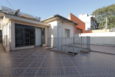 Casa para alugar com 100m², 2 quartos e 2 vagas Casa para alugar com 100m², 2 quartos e 2 vagasFachada