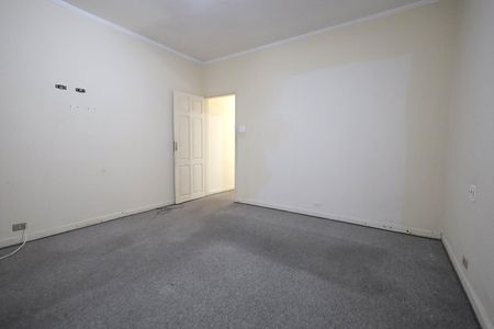 Casa para alugar com 100m², 2 quartos e 2 vagas Casa para alugar com 100m², 2 quartos e 2 vagasQuarto 1