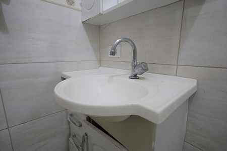 Casa para alugar com 100m², 2 quartos e 2 vagas Casa para alugar com 100m², 2 quartos e 2 vagasBanheiro 2