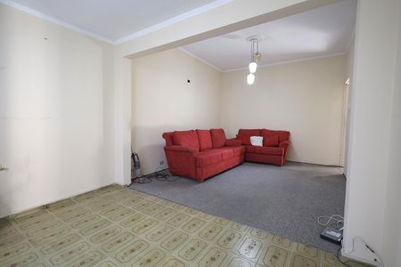 Casa para alugar com 100m², 2 quartos e 2 vagas Casa para alugar com 100m², 2 quartos e 2 vagasSala