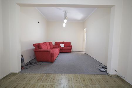 Casa para alugar com 100m², 2 quartos e 2 vagas Casa para alugar com 100m², 2 quartos e 2 vagasSala