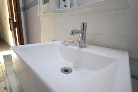 Casa para alugar com 100m², 2 quartos e 2 vagas Casa para alugar com 100m², 2 quartos e 2 vagasBanheiro