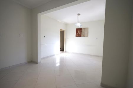 Casa para alugar com 100m², 2 quartos e 2 vagas Casa para alugar com 100m², 2 quartos e 2 vagasSala de Jantar