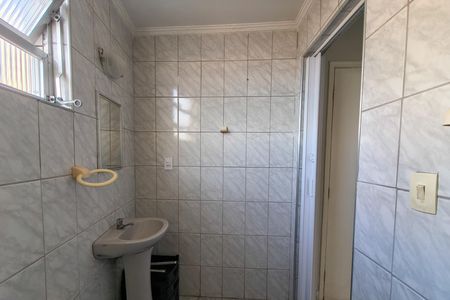 Studio para alugar com 40m², 0 quarto e sem vaga Studio para alugar com 40m², 0 quarto e sem vagaBanheiro