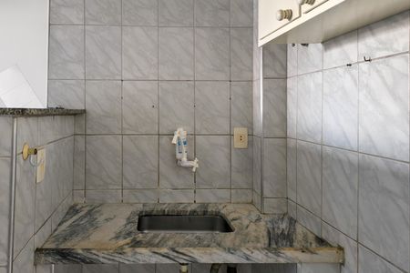 Cozinha  de kitnet/studio para alugar com 0 quarto, 40m² em Aviação, Praia Grande