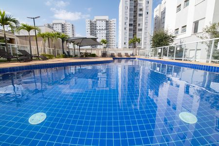 Apartamento para alugar com 57m², 2 quartos e 1 vaga Apartamento para alugar com 57m², 2 quartos e 1 vagaÁrea Comum - Piscina