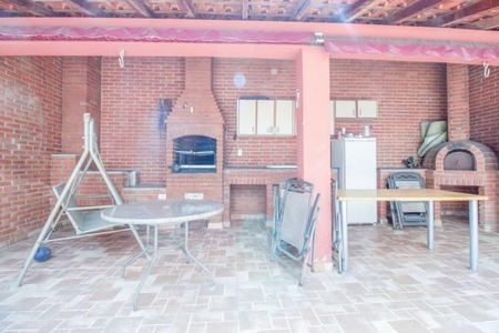 Casa à venda com 190m², 5 quartos e 2 vagas