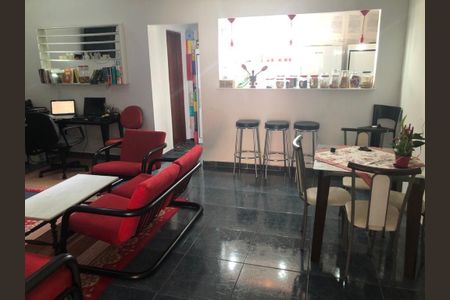 Casa à venda com 190m², 5 quartos e 2 vagas