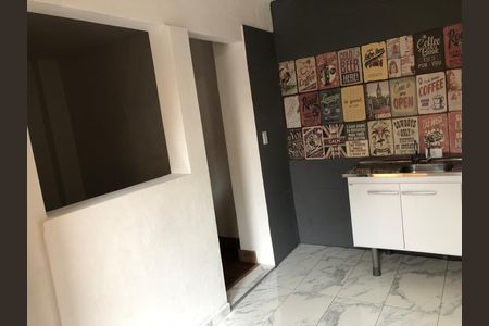 Cozinha de casa para alugar com 1 quarto, 90m² em Jardim Sandra, São Paulo