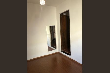 Quarto de casa para alugar com 1 quarto, 90m² em Jardim Sandra, São Paulo