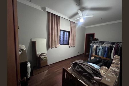 Casa à venda com 3 quartos, 300m² em Parque Sao Domingos, São Paulo