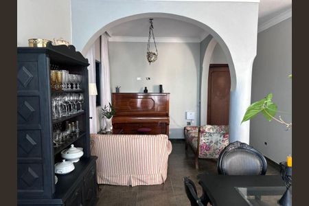 Casa à venda com 3 quartos, 300m² em Parque Sao Domingos, São Paulo