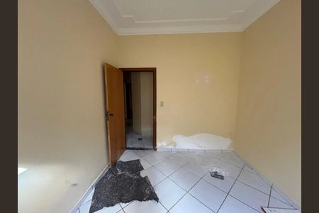 Casa para alugar com 100m², 2 quartos e 2 vagas Casa para alugar com 100m², 2 quartos e 2 vagasQuarto