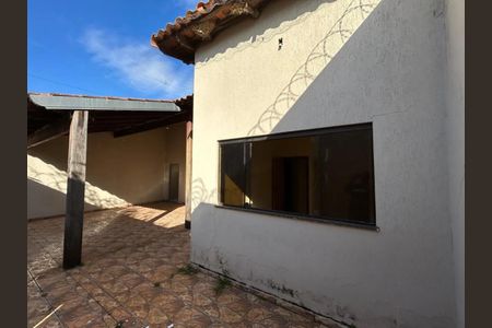 Casa para alugar com 100m², 2 quartos e 2 vagas