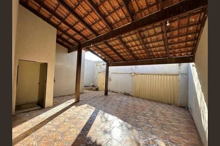 Casa para alugar com 100m², 2 quartos e 2 vagas