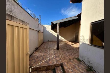 Casa para alugar com 100m², 2 quartos e 2 vagas