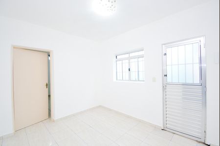 Sala de casa para alugar com 2 quartos, 70m² em Gopouva, Guarulhos
