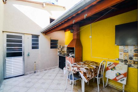 Casa para alugar com 70m², 2 quartos e 1 vagaÁrea de Serviço