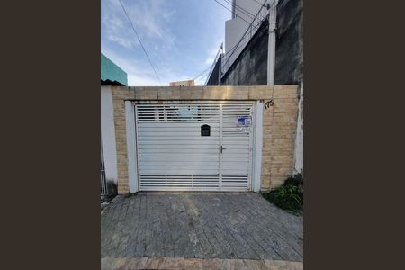 Casa para alugar com 70m², 2 quartos e 1 vaga Casa para alugar com 70m², 2 quartos e 1 vagaFachada